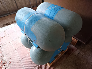 Klaasplastist pontoonid
