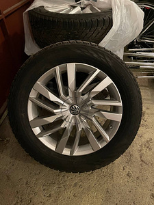 Volkswagen Touareg 19' диски + резина (ОСОРНО оригинал) (2 фото из 6)