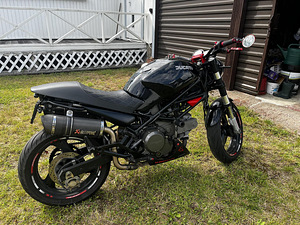 Ducati Monster 600 1999 (2 фото из 8)