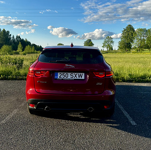 Jaguar F-Pace 3.0D AWD 221 kW Automaat • 2017 (4 foto / 12)