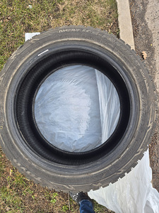 Шипованные шины Toyo Observe Ice-Freezer 225/45/R17, зимние шины (2 фото из 2)