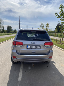 Jeep Grand Cherokee (4 foto / 8)
