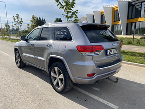 Jeep Grand Cherokee (6 foto / 8)