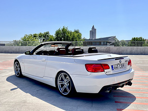 BMW 335i 225kw (5 foto / 13)