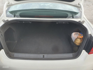 Volkswagen passat b7 1.4, 90kw manual (4 foto / 8)