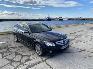 MERCEDES-BENZ C 320 4MATIC AMG PAKET AVANTGARDE (3 foto / 15)