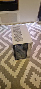 Lian Li O11 DYNAMIC (1 foto / 2)