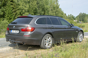 BMW 535d Xdrive (4 foto / 14)