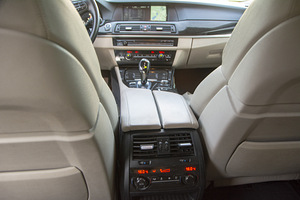 BMW 535d Xdrive (6 foto / 14)