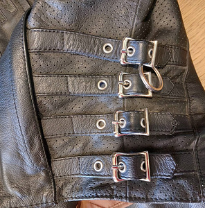 Müüa ICON MOTO Leathers tsiklitagi naistele. Must. (4 foto / 5)
