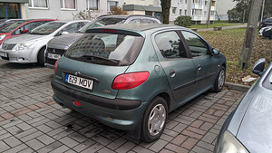 Peugeot 206 1.4 55kW 2000 (3 foto / 11)