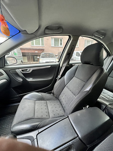 Volvo S60 2.4 (9 foto / 11)