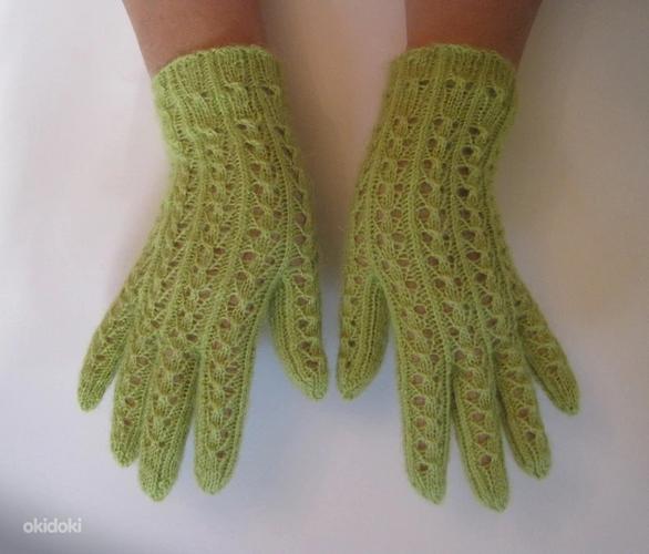 Ручное ажурное вязание шерстяные перчатки (фото #5)