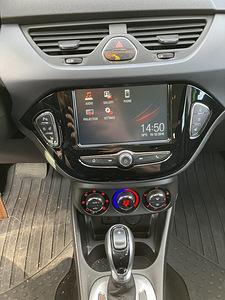 Opel Corsa (7 фото из 8)