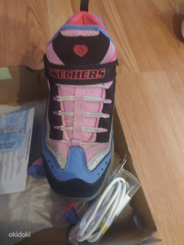Skechers мигающие кроссовки s. 33,5 (фото #2)
