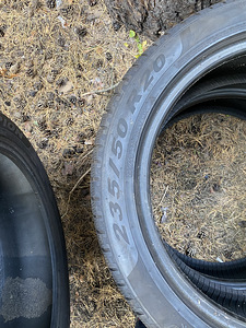 Rehvid lamell Pirelli Skorpion r20 255/45 2tk 235/50 2tk (3 foto / 5)