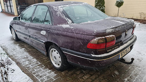 Opel Omega B 2.0 100Kw Üv 01.24 (4 foto / 7)