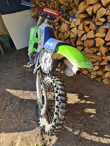 Yamaha YZ125 1998 (2 foto / 4)