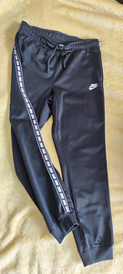 Спортивные штаны Nike original (3 фото из 4)