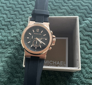 Micheal Kors käekell (2 foto / 4)