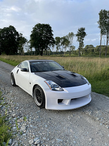 Nissan 350Z (1 foto / 6)