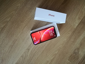 iPhone XR 64gb (2 foto / 3)