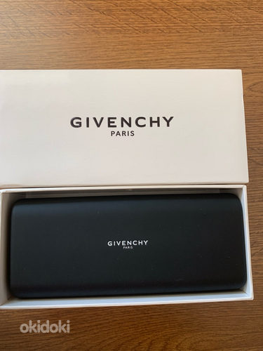 Givenchy (фото #2)