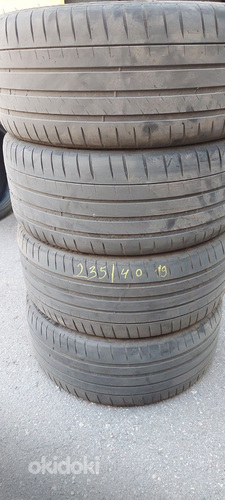 19-дюймовые шины Michelin 235 40 zr 19 4 шт. (фото #1)