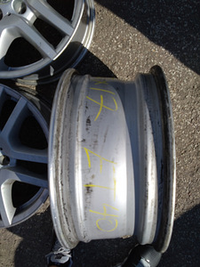 17 " BMW диски 5x120 7,5x17 et 40 (3 фото из 4)