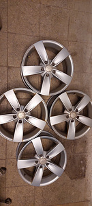 17 " veljed 5x114,3 7,5x17 et 35 kesk 67,1