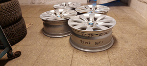 17 " BMW диски 5x120 17x7,5 et37 центр72 (2 фото из 3)