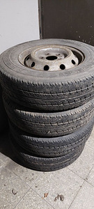 16 " veljed 5x130 6x16 et68 Nokian rehvidega 205 75 16C (1 foto / 2)