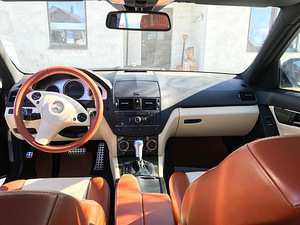 MB C320 AMG 4WD (7 foto / 10)