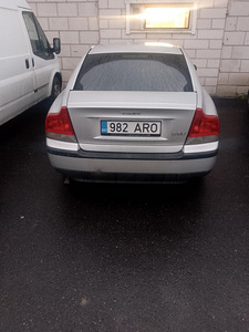 M/v Volvo s60 (5 foto / 7)