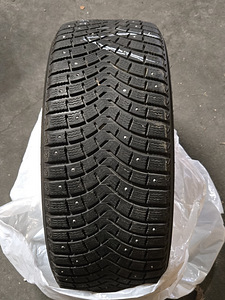 Шины Michelin Latitude X-Ice North (1 фото из 10)