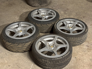 5X114,3 18 tollised Rays Volk Racing Challenge F Zero (2 foto / 10)