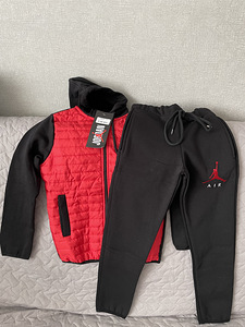 Спортивный костюм (2 фото из 2)