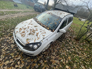 Opel Astra (1 фото из 6)