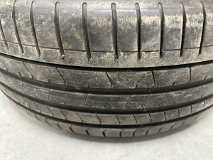 Pirelli PZero 4, XP 305/40 R20 (2tk) (8 foto / 8)