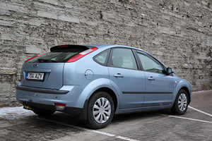 Ford Focus 1.6 74kW (2 foto / 9)