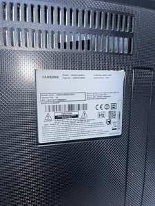 Samsung Smart TV 40” (4 фото из 4)