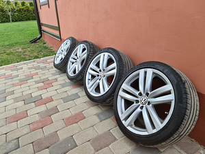 Оригинальные диски VW 5x112 18" с шинами (1 фото из 10)