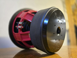 BassFace TEAM RED 12" 7000W 2+2ohm, UUS (5 foto / 9)