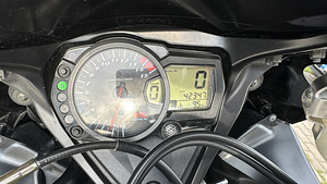 Suzuki GSX-R 1000 K6 (5 foto / 8)