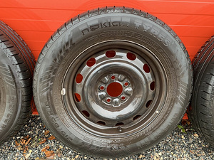 Nokian Wetproof SUV suverehvid 215/65 R16 102H XL (5 foto / 10)