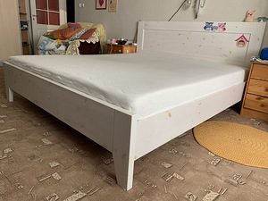 Täispuidust voodi ja madratsid (4 foto / 5)