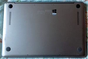 Asus UX306U (3 foto / 5)