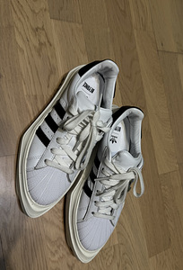 Adidas beyonce (1 foto / 2)