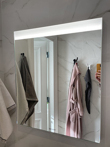 Duravit valgustusega peegel (3 foto / 3)