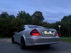 Mercedes-Benz E320CDI 165KW !!! (2 foto / 11)